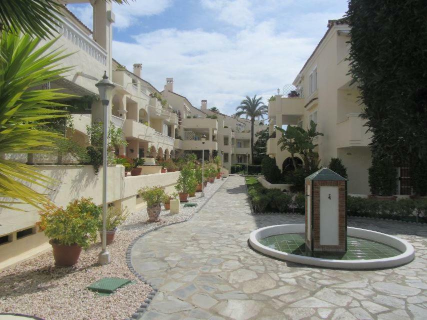 Apartment In El Paraiso - Near Puerto Banus Эстепона Экстерьер фото